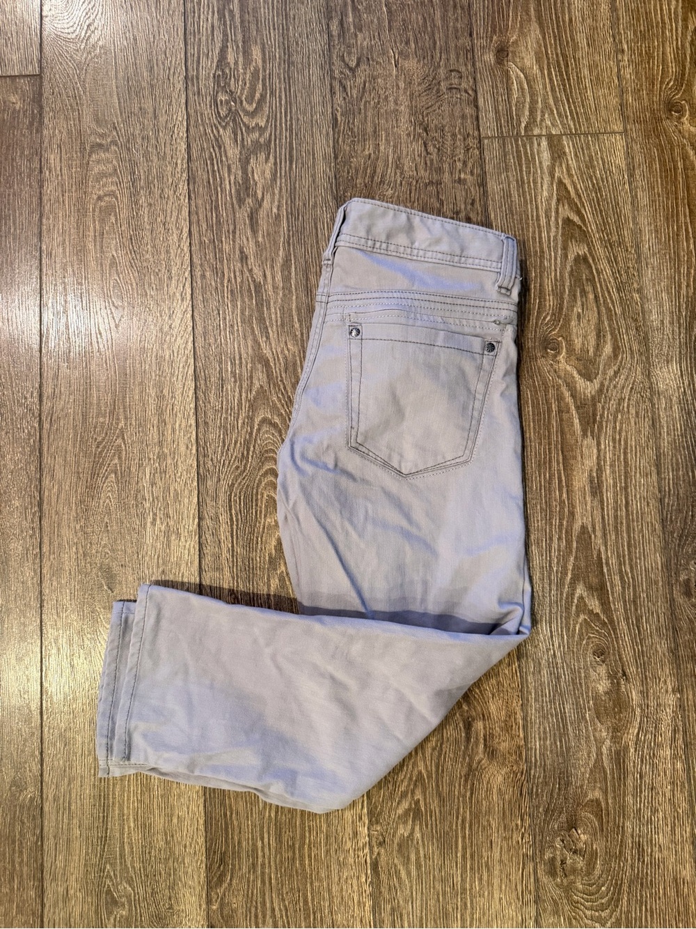 Athleta Cropped Straight-Leg Pants in Gray